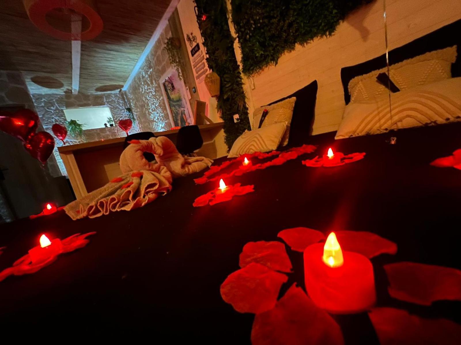 Les Spas De La Mer, Suite & Spa, Love Room, Plein Coeur Du Grau Le Grau-du-Roi Bagian luar foto