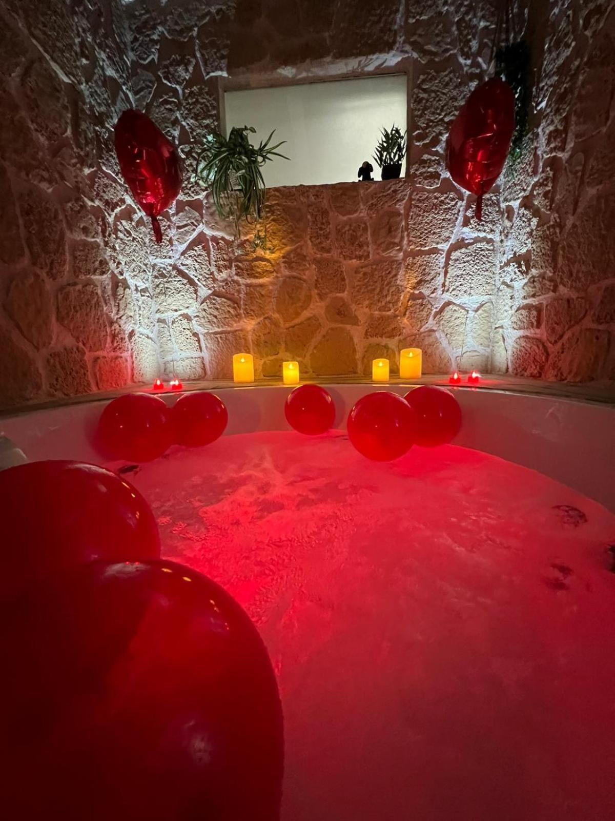 Les Spas De La Mer, Suite & Spa, Love Room, Plein Coeur Du Grau Le Grau-du-Roi Bagian luar foto