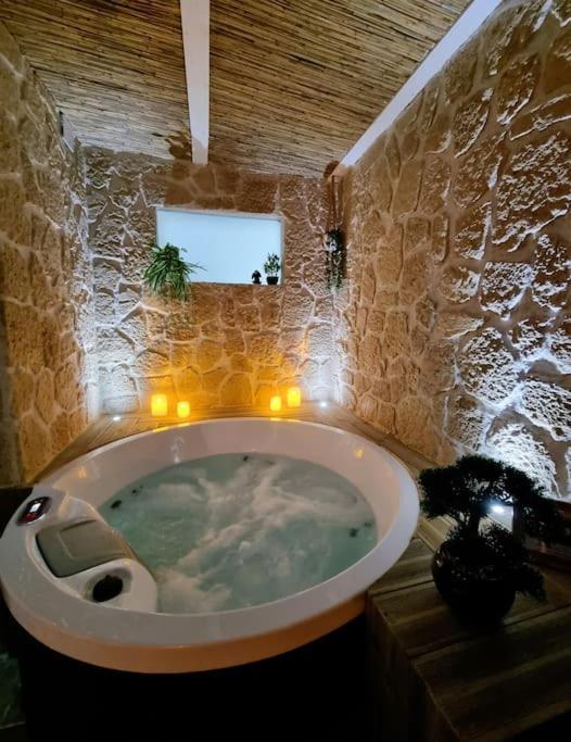 Les Spas De La Mer, Suite & Spa, Love Room, Plein Coeur Du Grau Le Grau-du-Roi Bagian luar foto